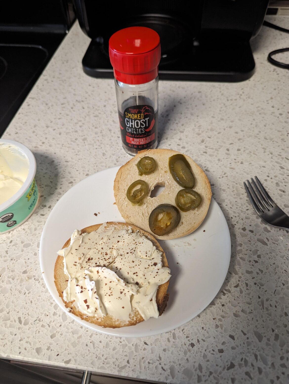 Smoked Ghosts, Pickled Jalapenos and Cream Cheese on a Bengal 🤤