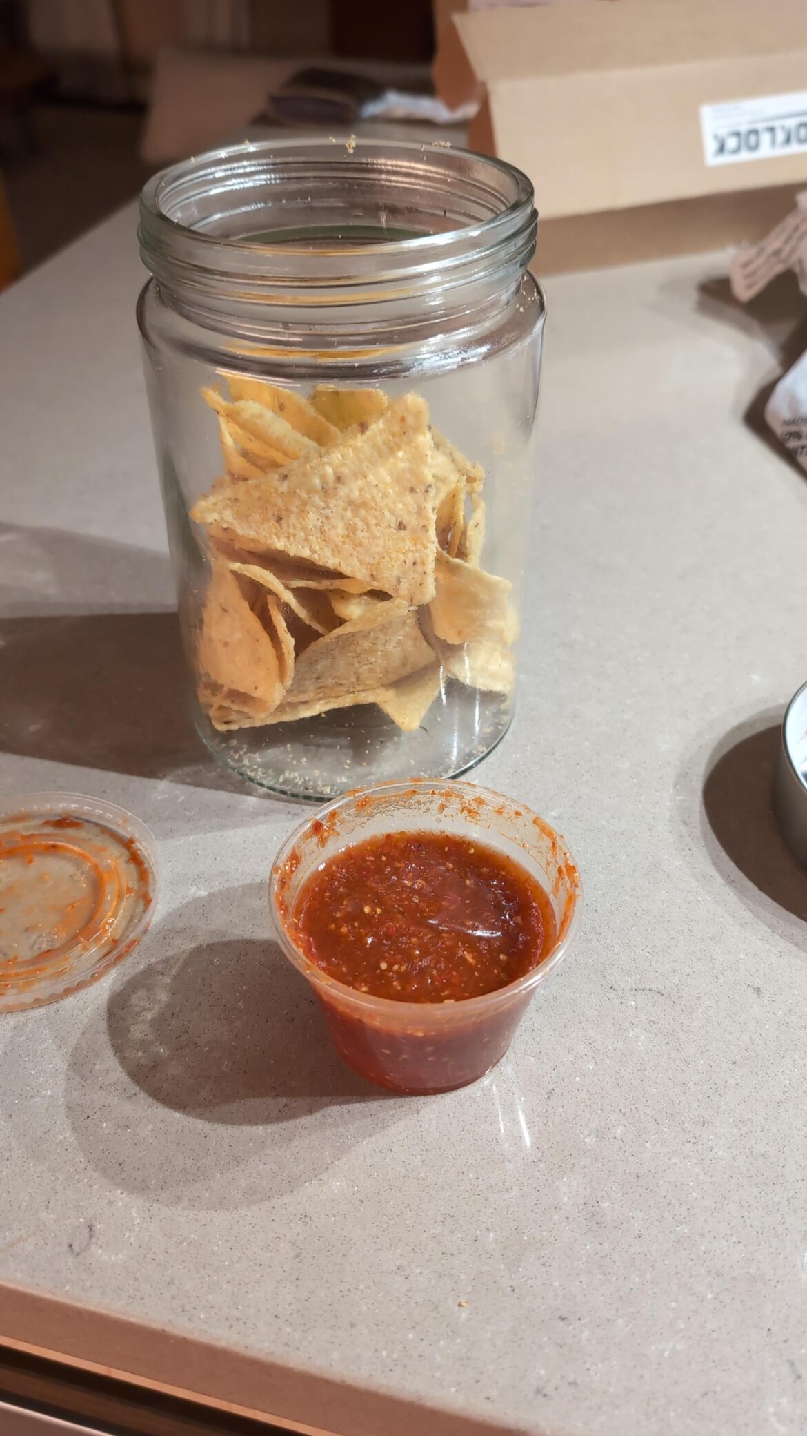 Who like Chipotle hot salsa?