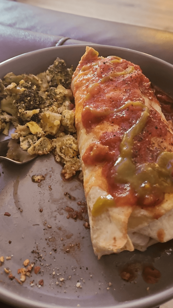 Broccoli and Cheddar eggs. Awesoem! Broccoli and Cheddar eggs. Awesoem!