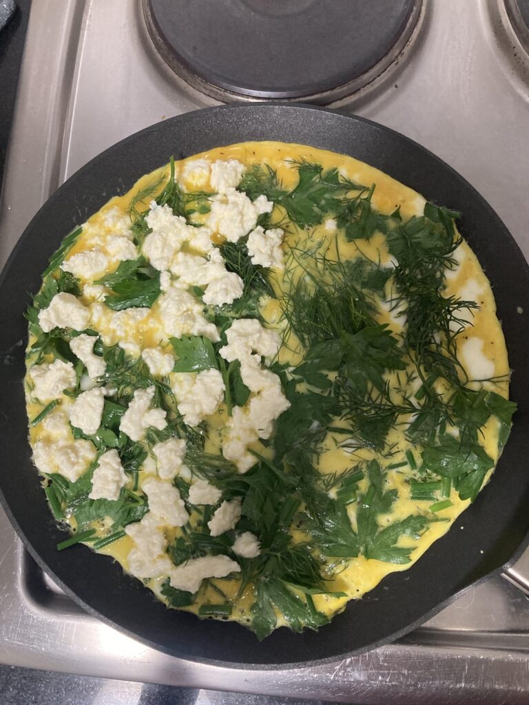 ricotta and herb omelette yes please, 332 cal and 20g protein