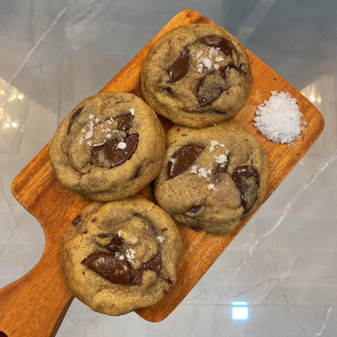 Brown Butter Chocolate Chip Cookies with flakey salt on top
