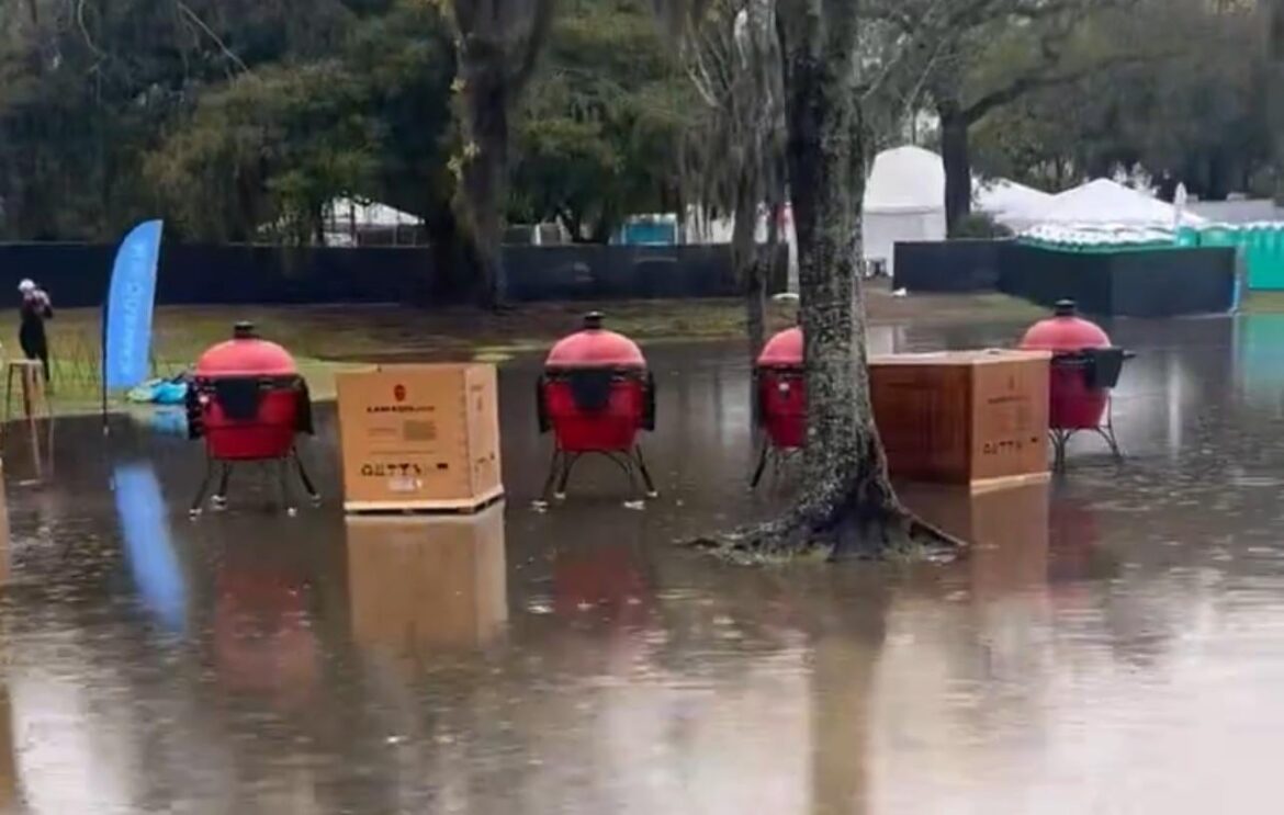 Quit gawking and save the Joes!