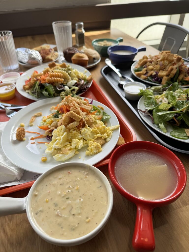 We went to Soup 'n Fresh (a Souplantation copycat restaurant), and it was everything we remembered