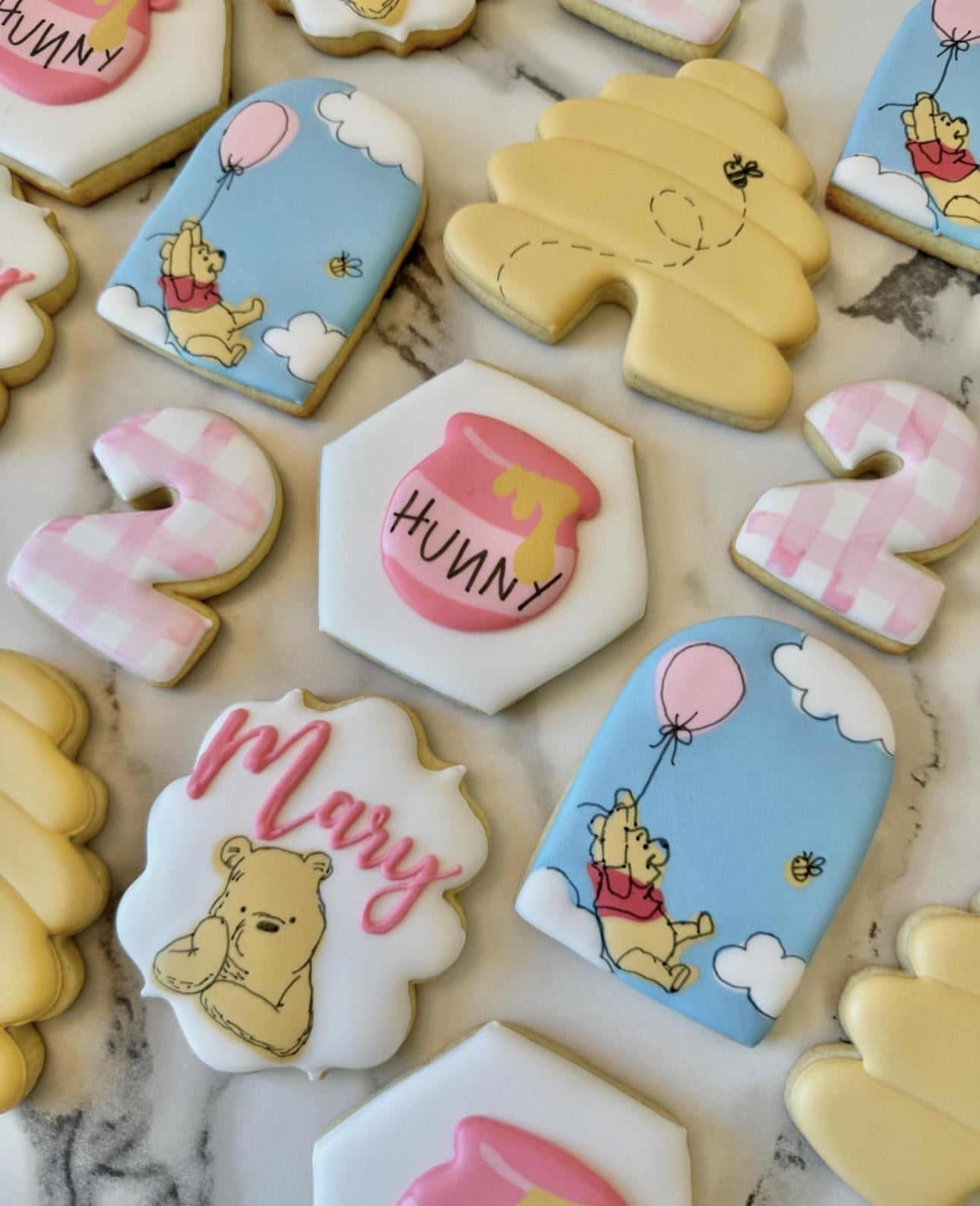 girly-winnie-the-pooh-dining-and-cooking