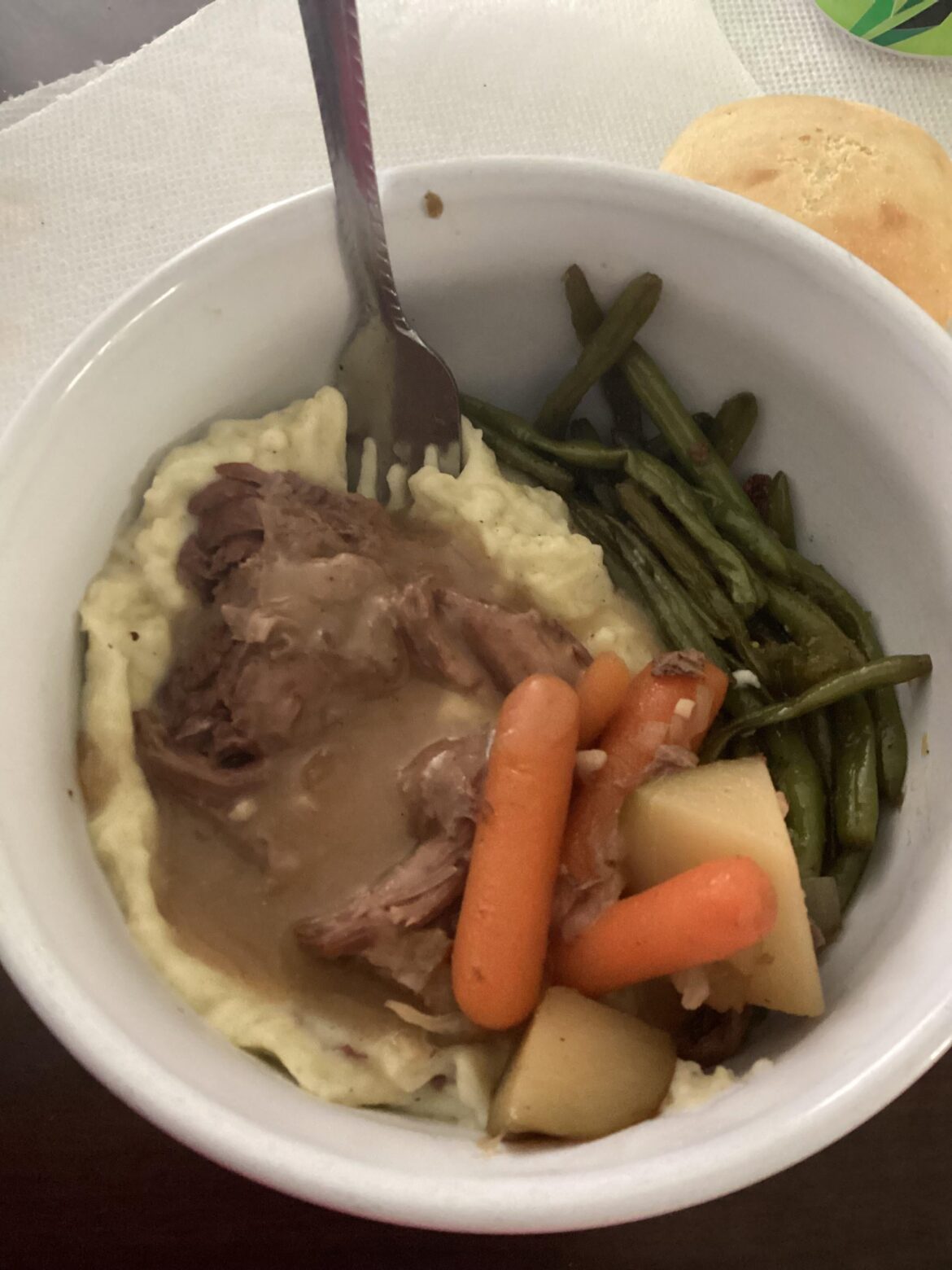 Pot roast, red mashed potatoes and green beans.