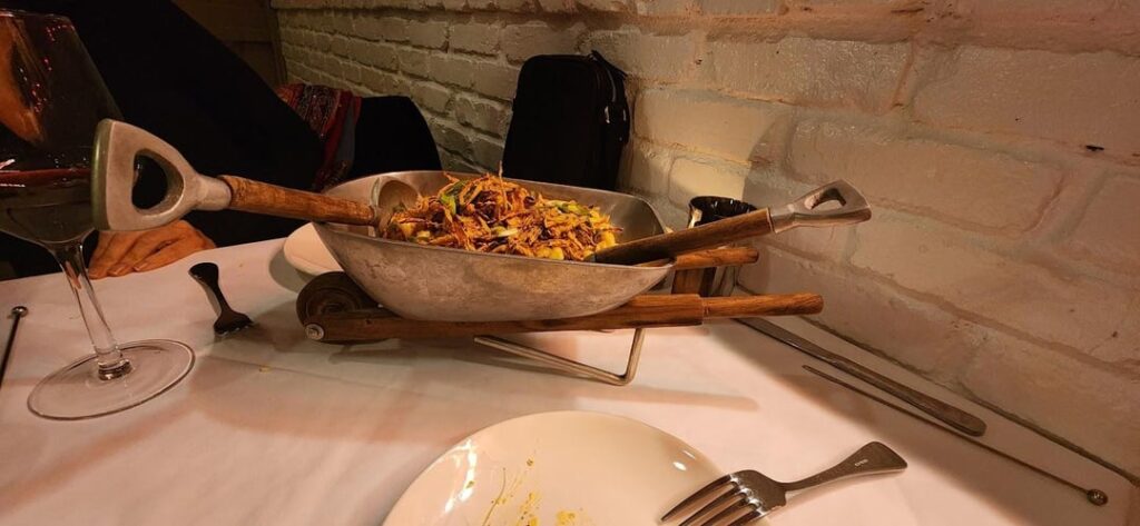 I give you table top wheelbarrow with mini shovels