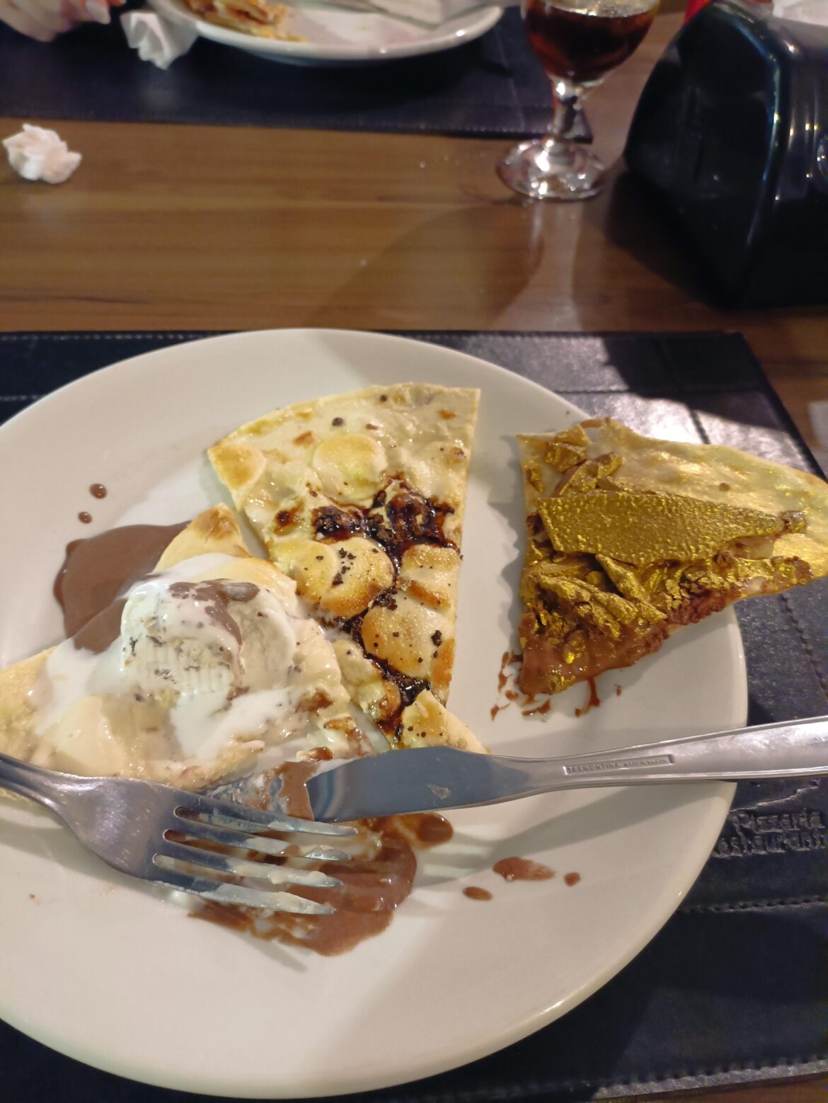 Ice cream with white chocolate, White chocolate and coffee and "gold plated" chocolate.