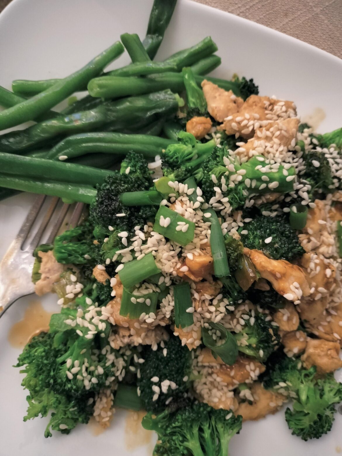 Orange mandarin chicken and broccoli 10/10