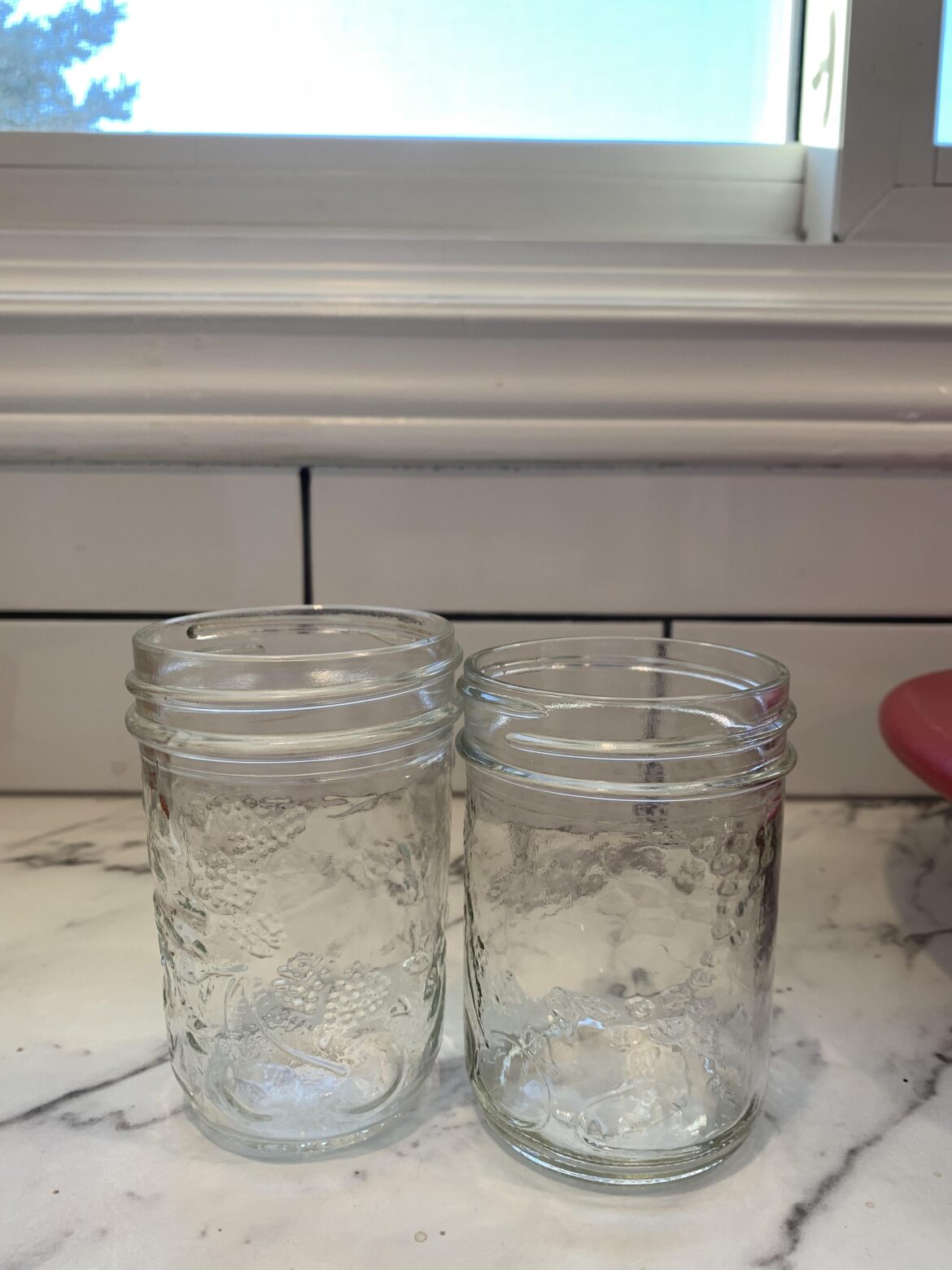 Half pint jars not the same size?