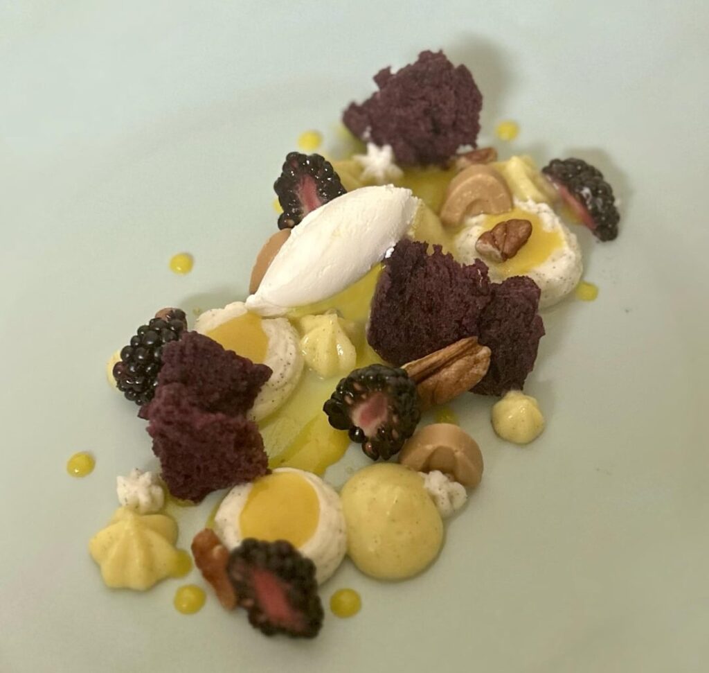 Tried a new style made completely in my dormroom. (Shoutout to the microwave) Taking any and all criticism!!!