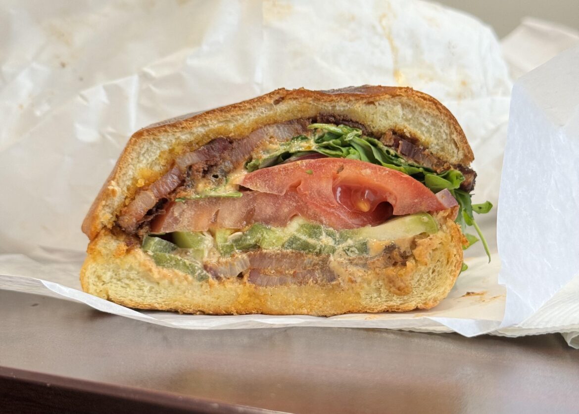 Spicy BLT, +spicy mayo +arugala