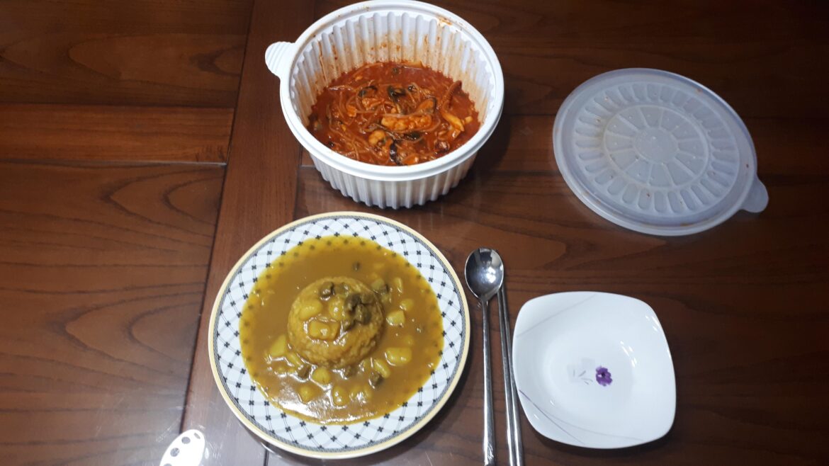 Leftovers for tonight. Korean styled curry(homemade) and pufferfish stir fry(take out)