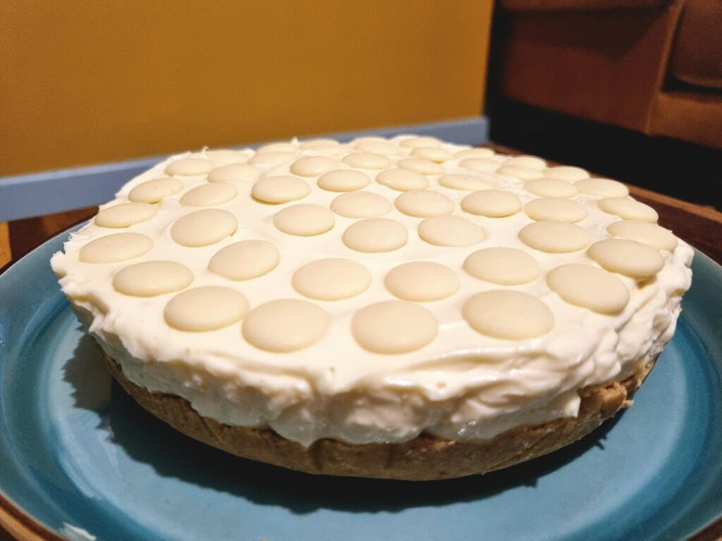White chocolate cheesecake with a buttery biscuit base!