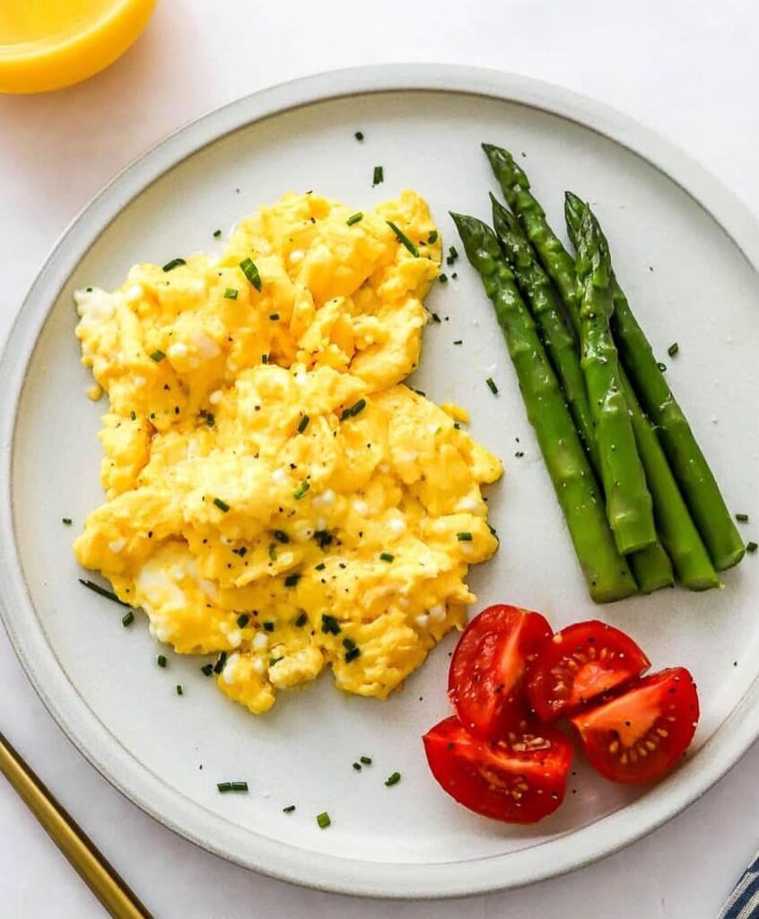 Creamy Cottage Cheese Scrambled Eggs