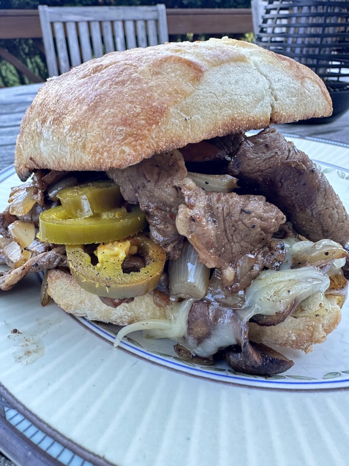 Steak&cheese w/onion pickled jalapeño