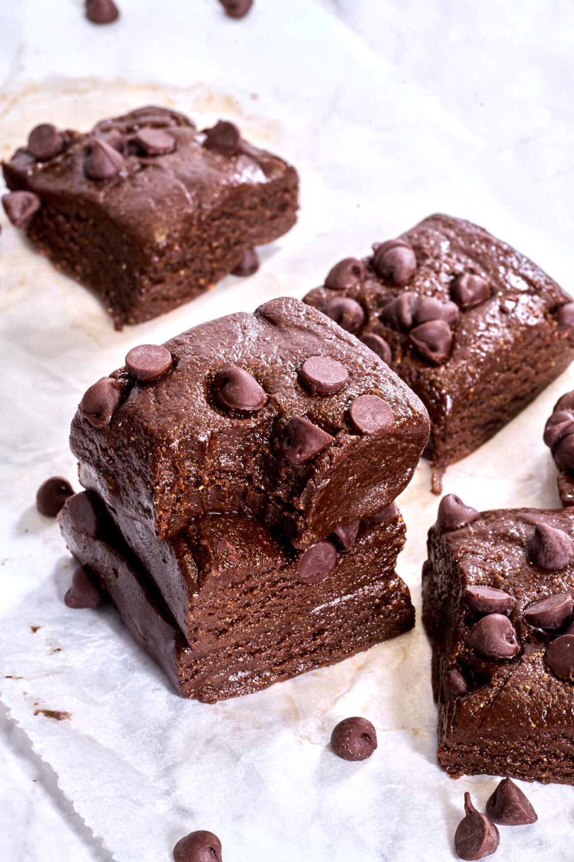 4 Ingredients No Bake Brownies