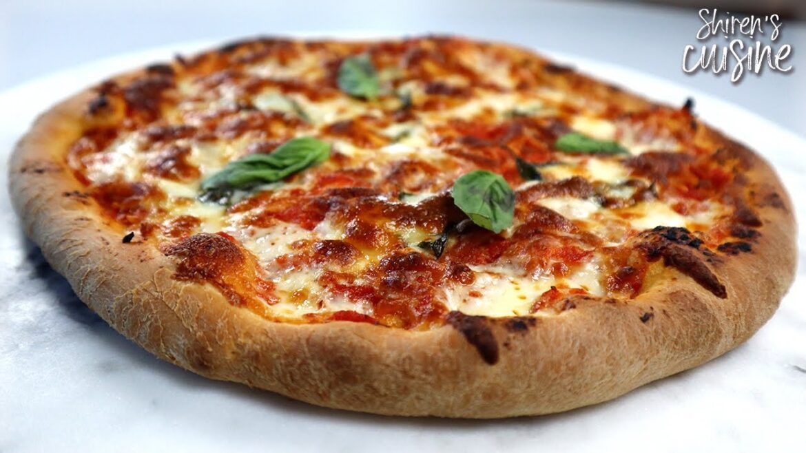 How to Make the Perfect Homemade Margherita Pizza w/ Crispy Crust How to Make the Perfect Homemade Margherita Pizza w/ Crispy Crust