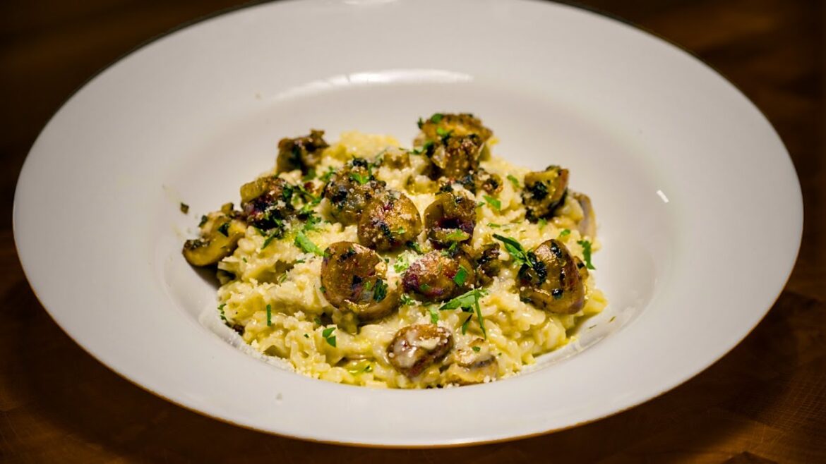 Easy Mushrooms Risotto Recipe ! (Even the first time) Easy Mushrooms Risotto Recipe ! (Even the first time)