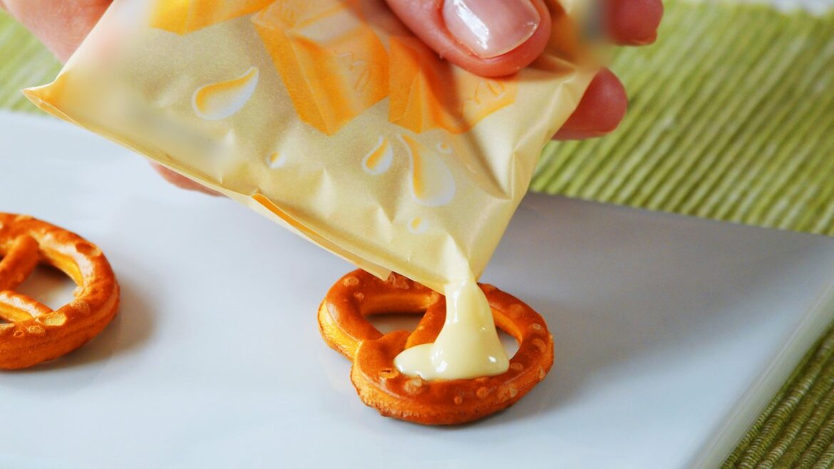 3 Easy Easter Snacks & Appetizers: Chocolate-Covered Pretzel Chicks, Bunny Eggs & Tomato Tulips 3 Easy Easter Snacks & Appetizers: Chocolate-Covered Pretzel Chicks, Bunny Eggs & Tomato Tulips