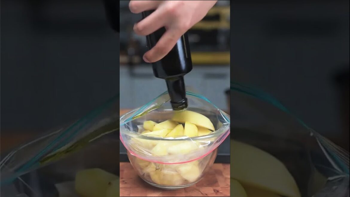 How to make Baked Breaded Potato Wedges - Recipe