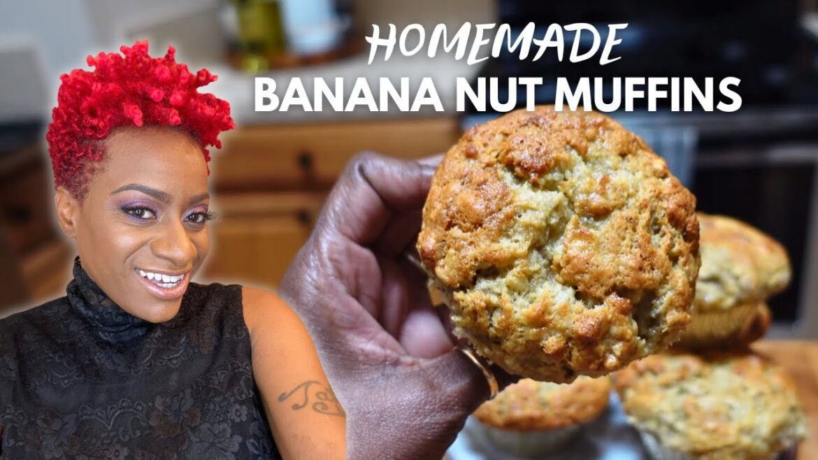 I NEVER KNEW I COULD BAKE SOMETHING SO GOOD! Homemade Banana Nut Muffins #letseat