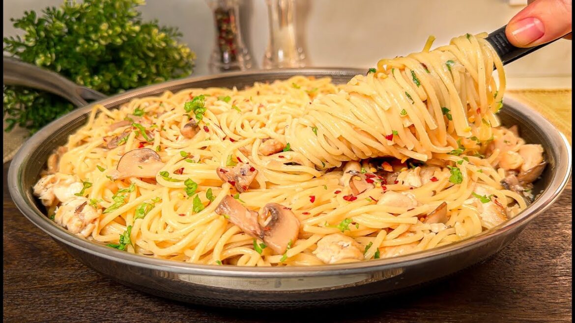 Die leckerste Pasta in weniger als 20 Minuten! Ein einfaches und leckeres Rezept für cremige Pasta! Die leckerste Pasta in weniger als 20 Minuten! Ein einfaches und leckeres Rezept für cremige Pasta!