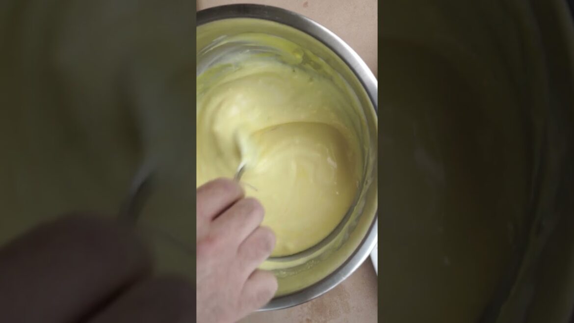 Charred Moroccan Carrot Salad with Saffron Yoghurt #organic #middleeasterncooking #recipe