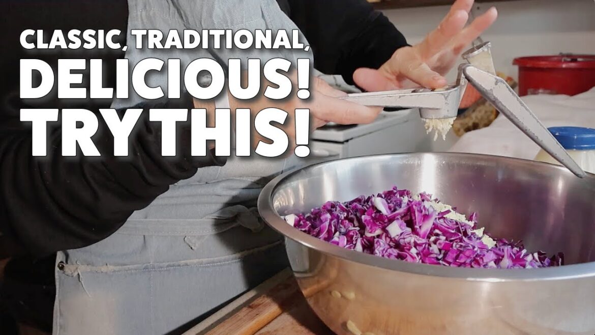 Delicious (and SUPER EASY) Israeli Red Cabbage Salad!