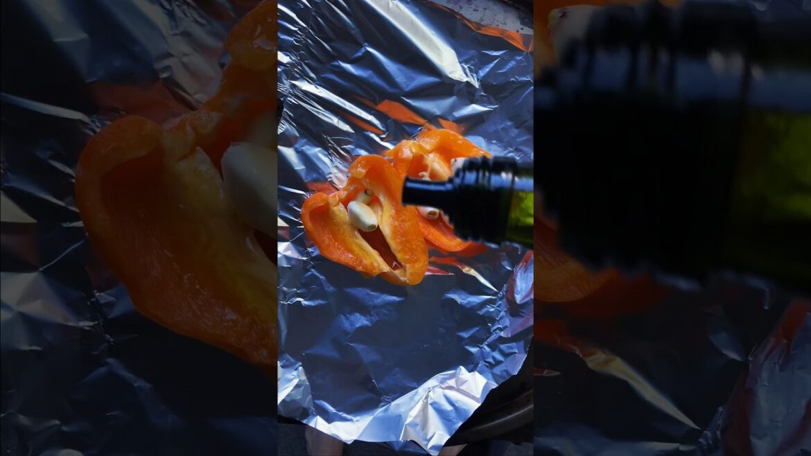 Super easy homemade hummus with roasted capsicum #homemadehummus Super easy homemade hummus with roasted capsicum #homemadehummus