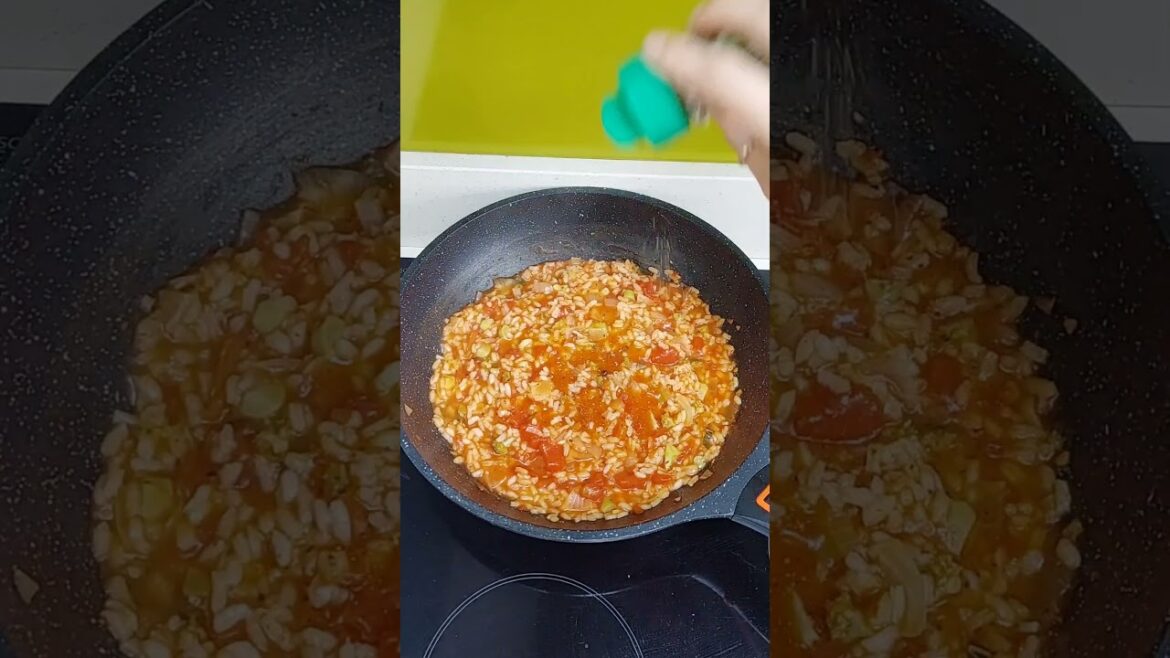 One pan recipe Tomato & Basil Risotto with #chorizo. Easy #risotto #batchcooking #risottorecipe #wok One pan recipe Tomato & Basil Risotto with #chorizo. Easy #risotto #batchcooking #risottorecipe #wok