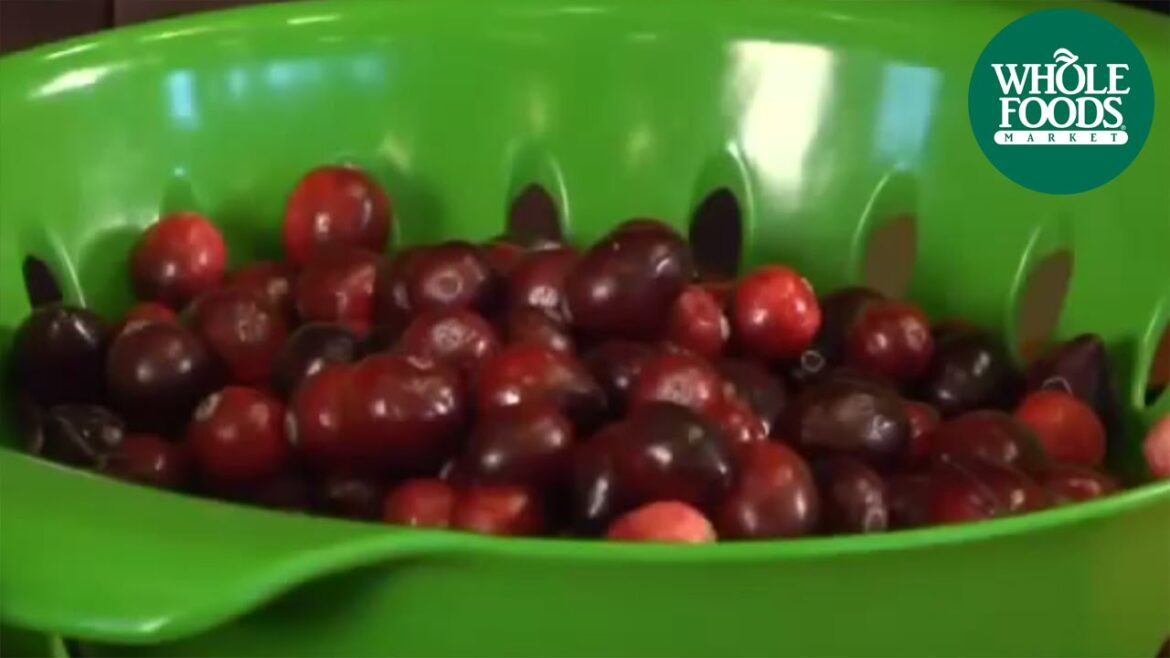 Easy Homemade Cranberry Sauce | Recipes | Whole Food Markets