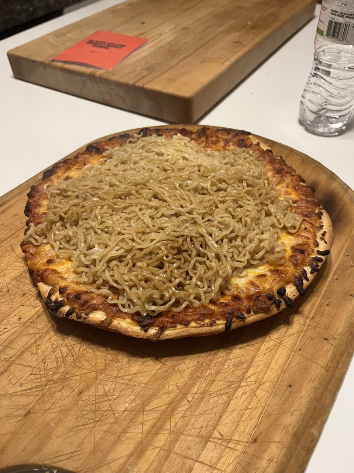 Instant ramen pizza