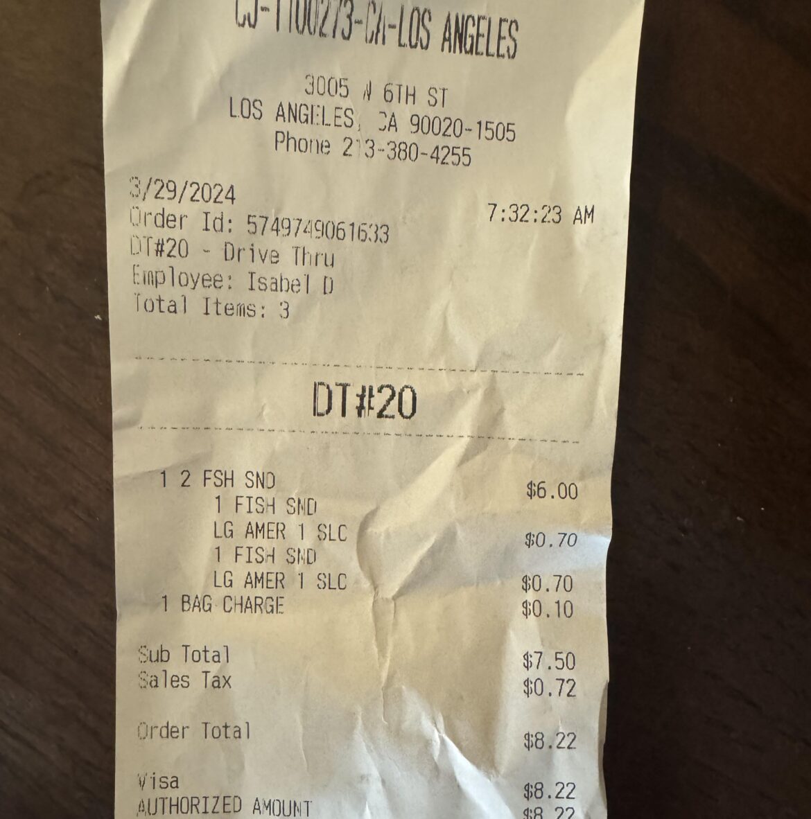 They’re now charging 10 cents to bag your orders at fast food joints They’re now charging 10 cents to bag your orders at fast food joints