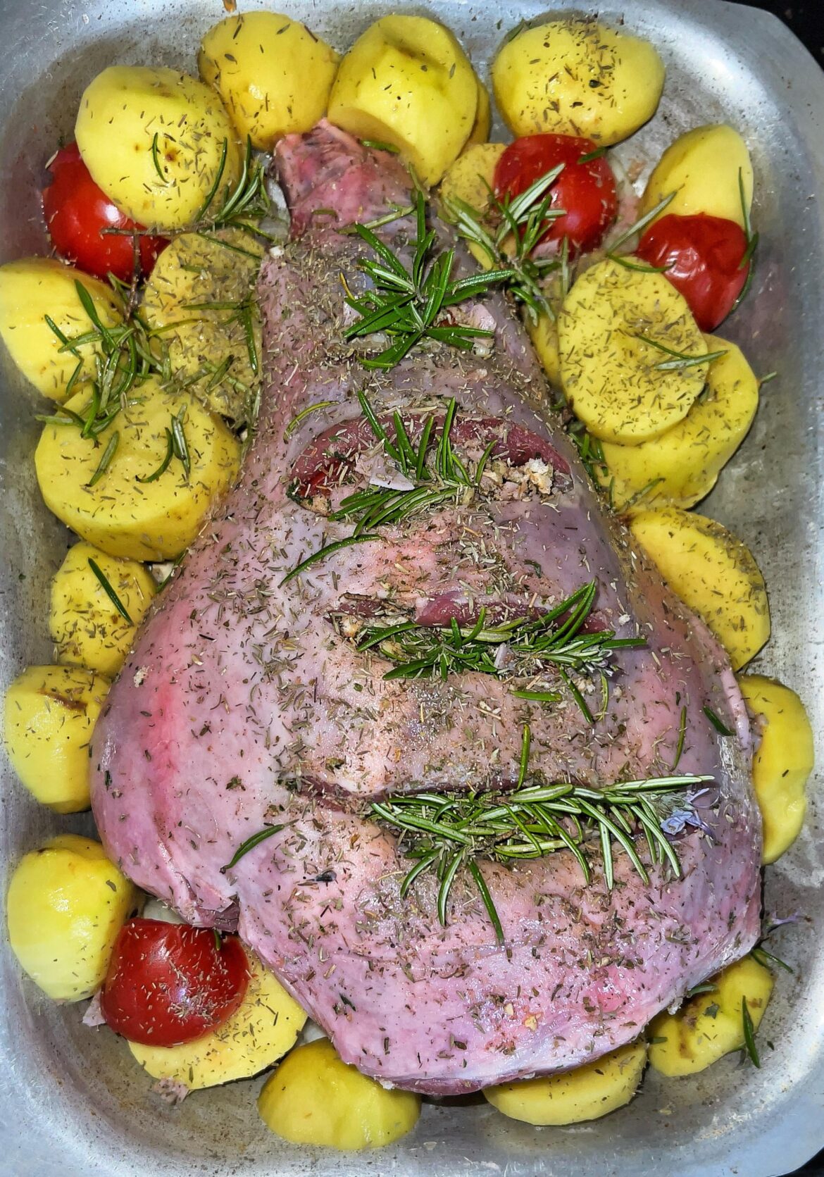 Roast leg of lamb pre-oven 😈🐑