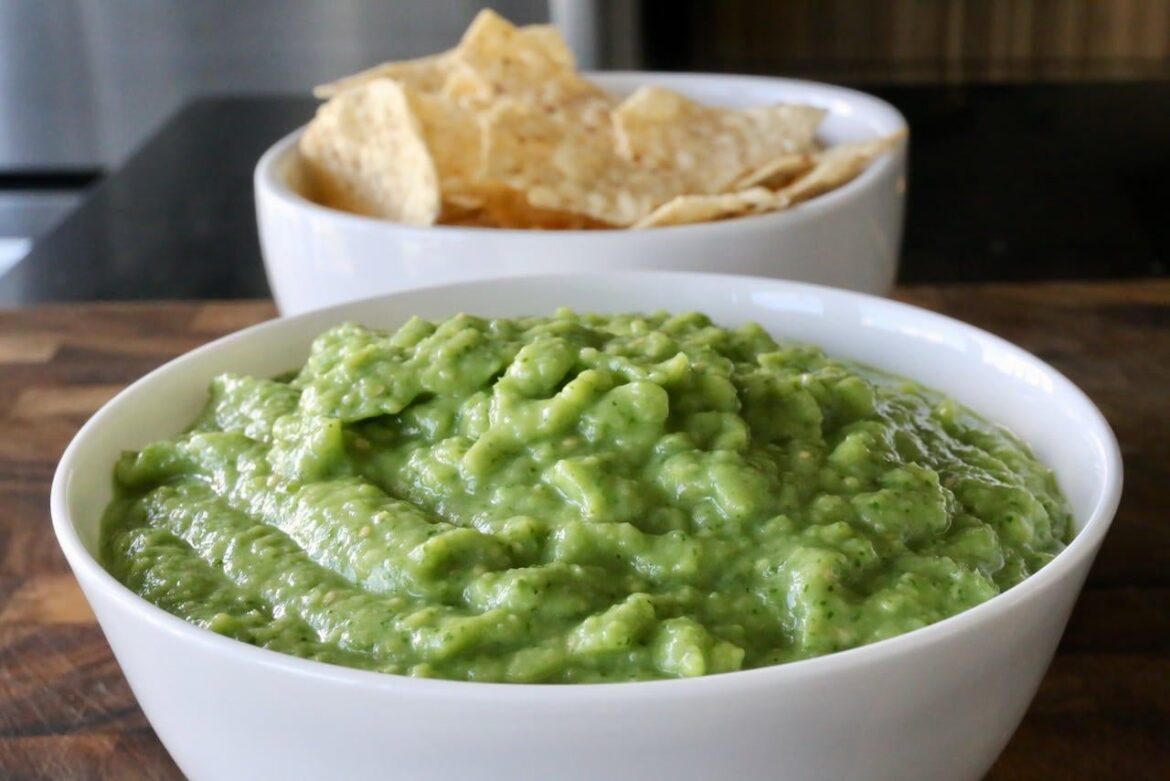 Salsa de Aguacate Mexican Avocado & Tomatillo Sauce