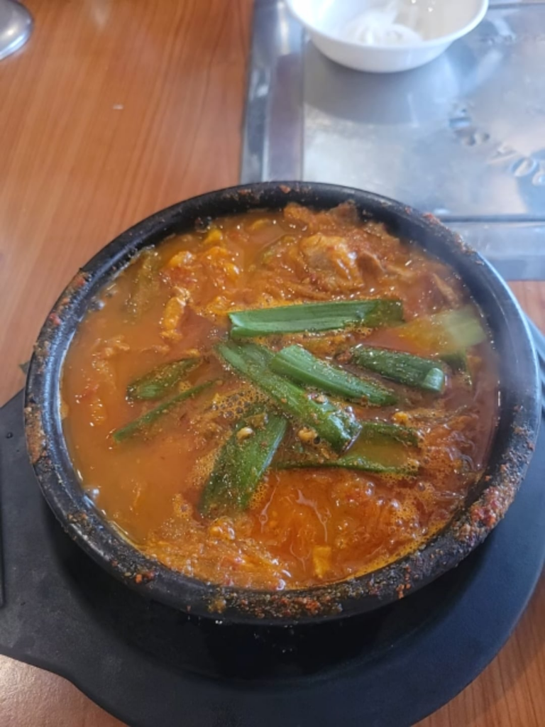 Kimchi soup with Pork
