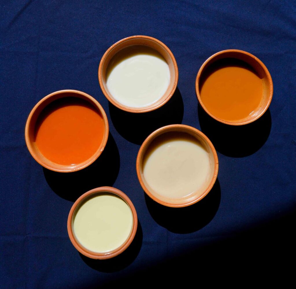 A guide to French Mother Sauces and three types of roux.