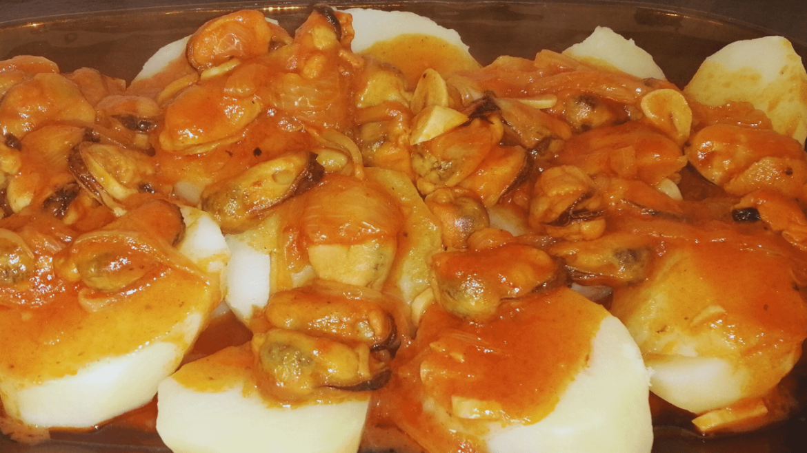 Mussels with Boiled Potatoes