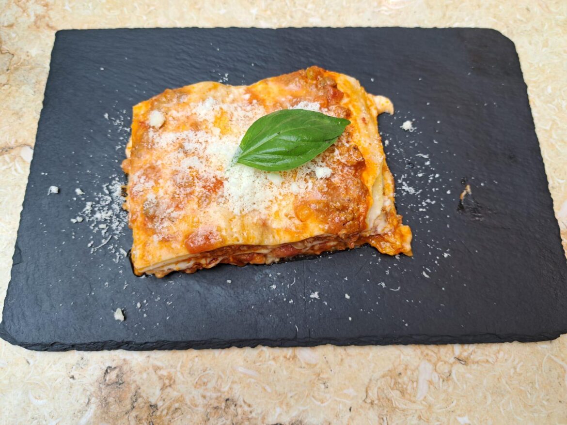 I dont even know what they put my lasagne on