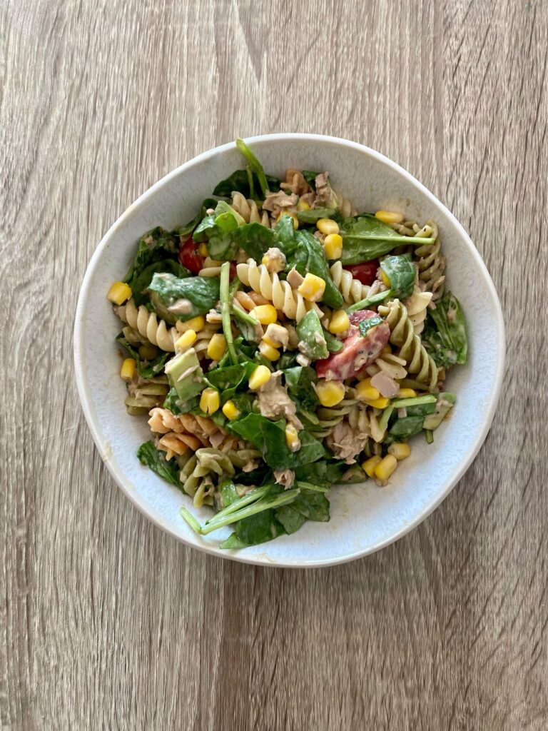 Tuna salad with mayo dressing, 570cals