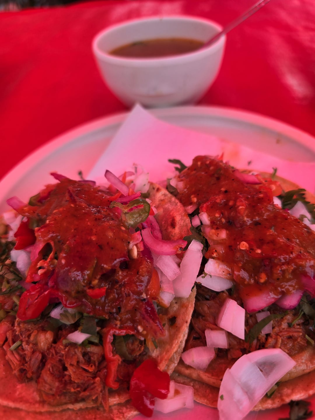 2 surtidos de cabeza y una quesabirria con su consomecito. Delicioso ...