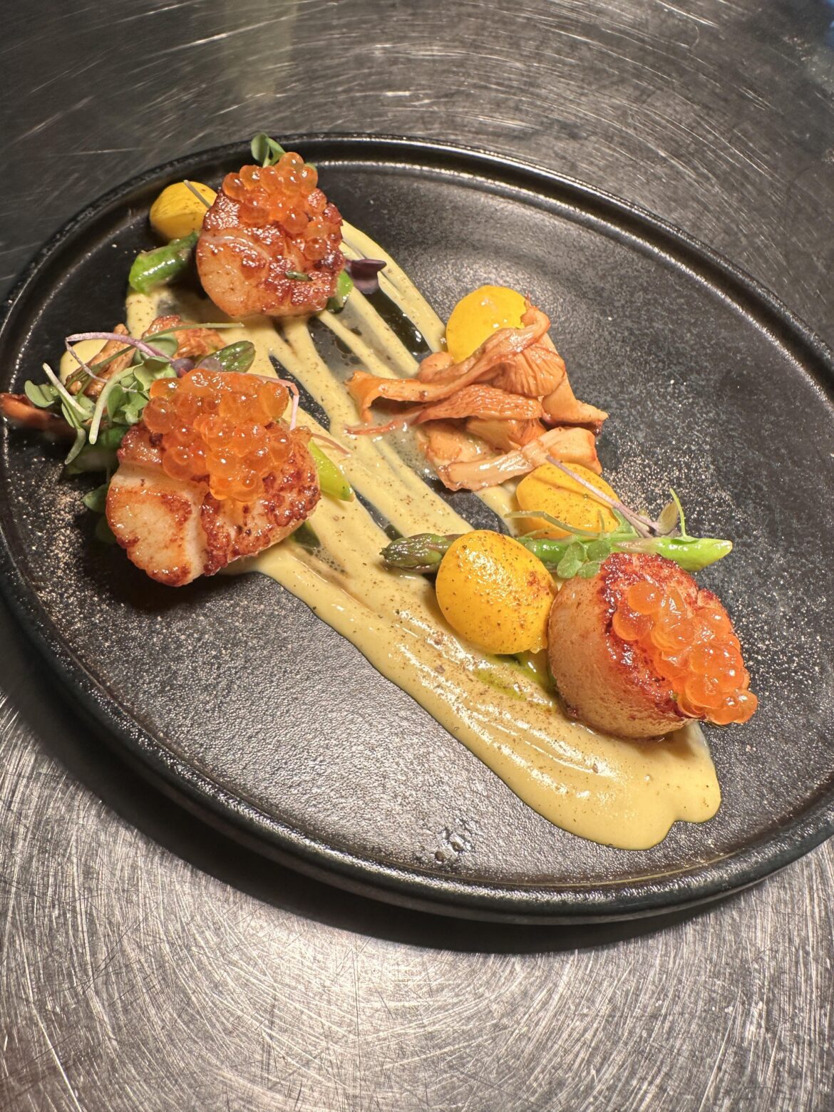 Scallops, chanterelles, asparagus, saffron, butternut squash, ikura,