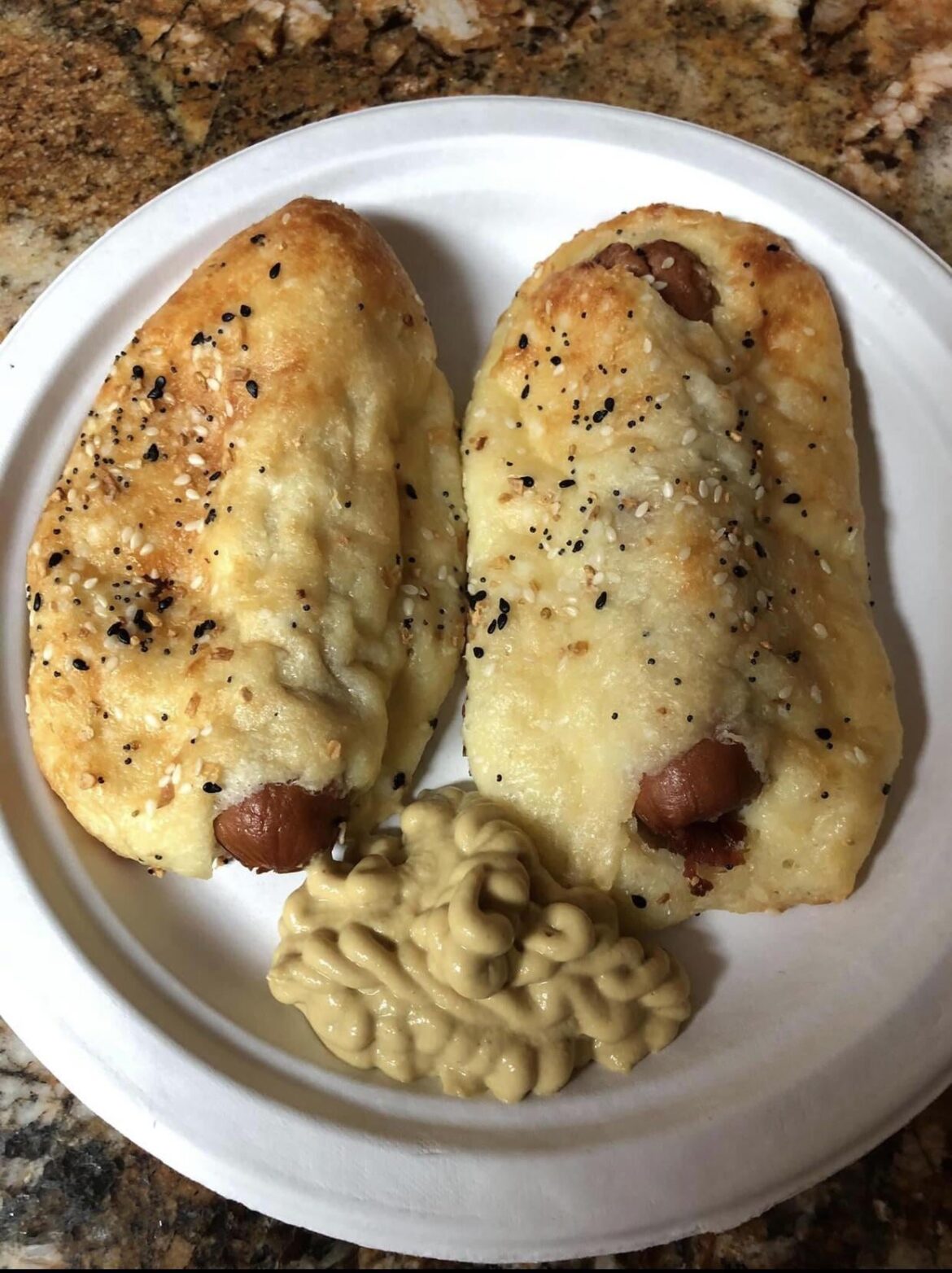 Hot Dogs in Keto “Rolls” Hot Dogs in Keto “Rolls”