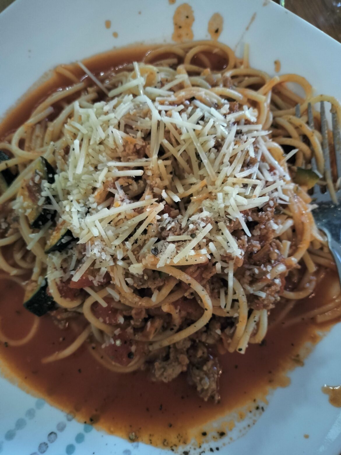 Pork sausage spaghetti bologna 8/10 and massive portion