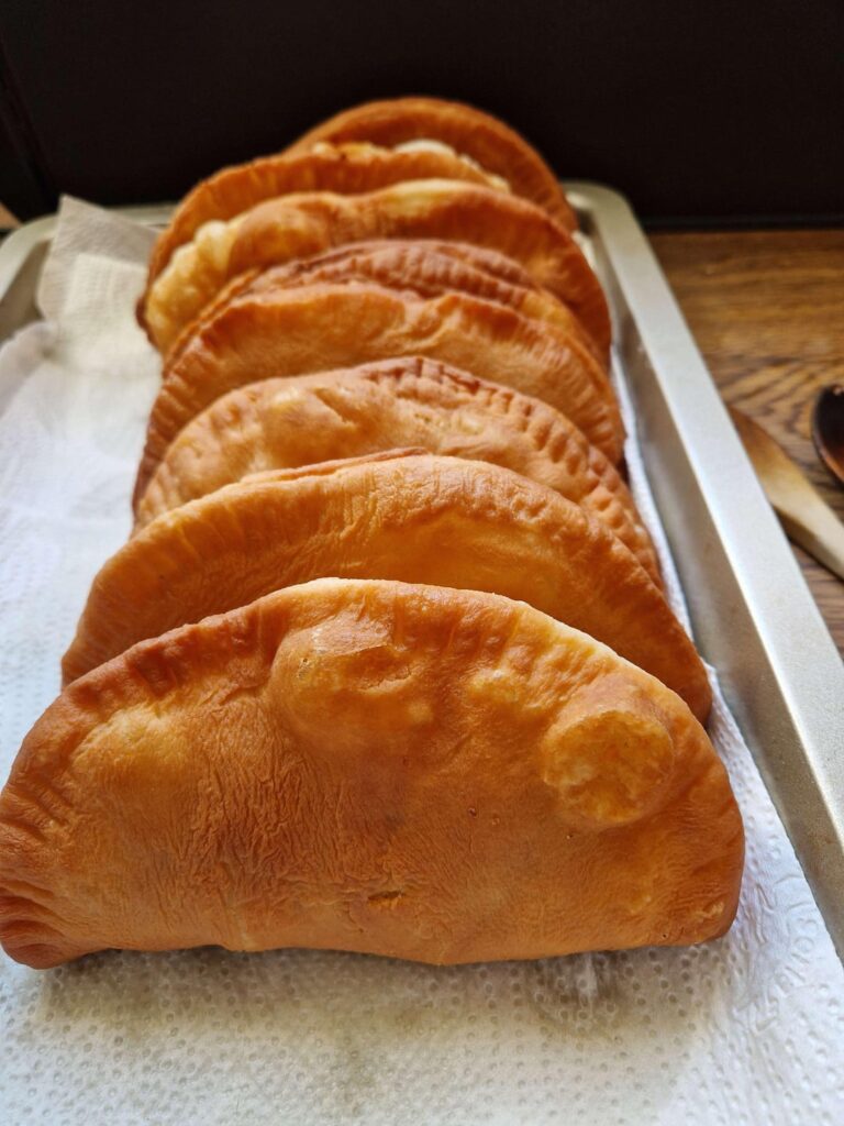 Lihapiirakka – Finnish meat pies Lihapiirakka - Finnish meat pies