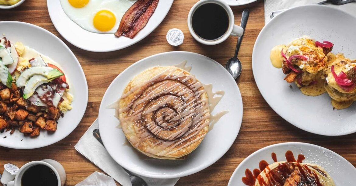 Eater Austin's List of "Reliable 24 Hour Restaurants in Austin" is the saddest thing I have seen today