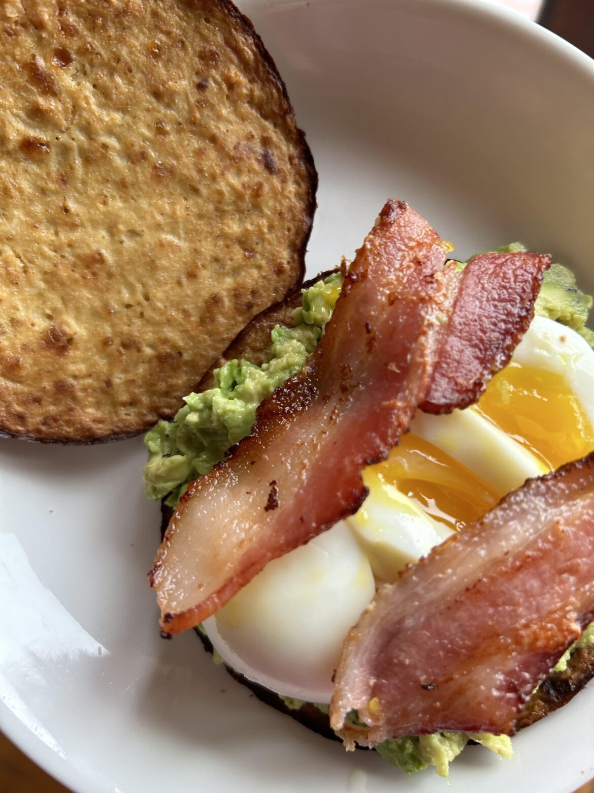 Bacon Egg Avocado on Cauliflower Thins