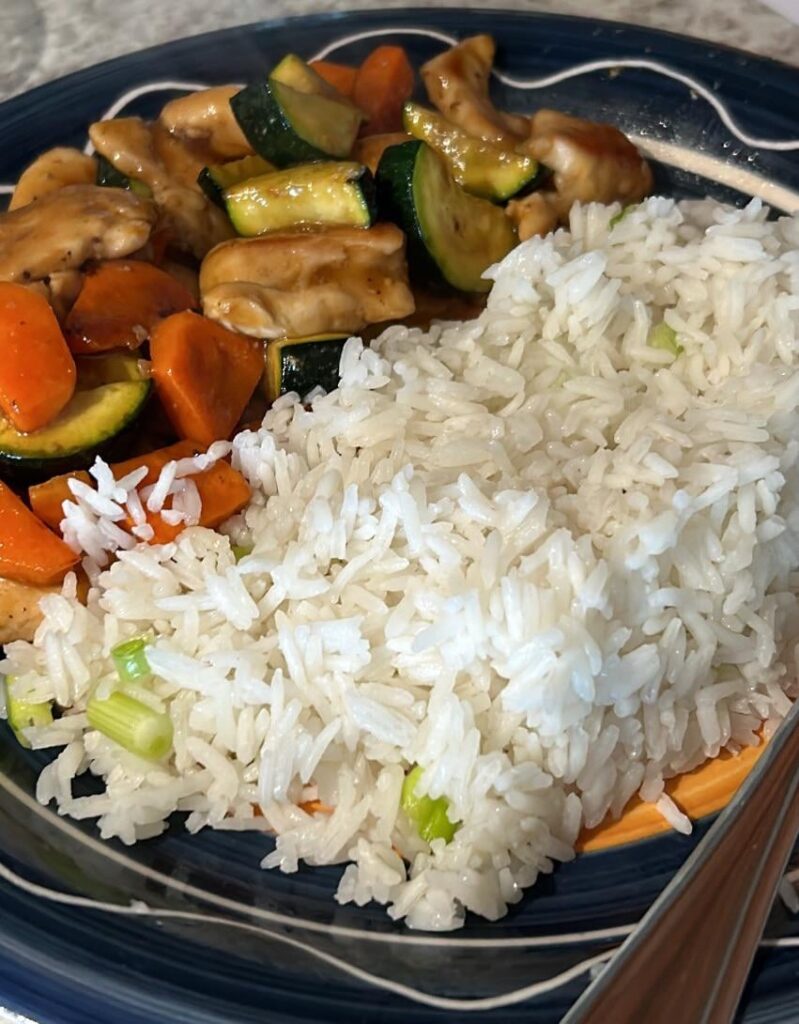 My first hellofresh meal! Buttery Honey Garlic chicken and green onion rice!
