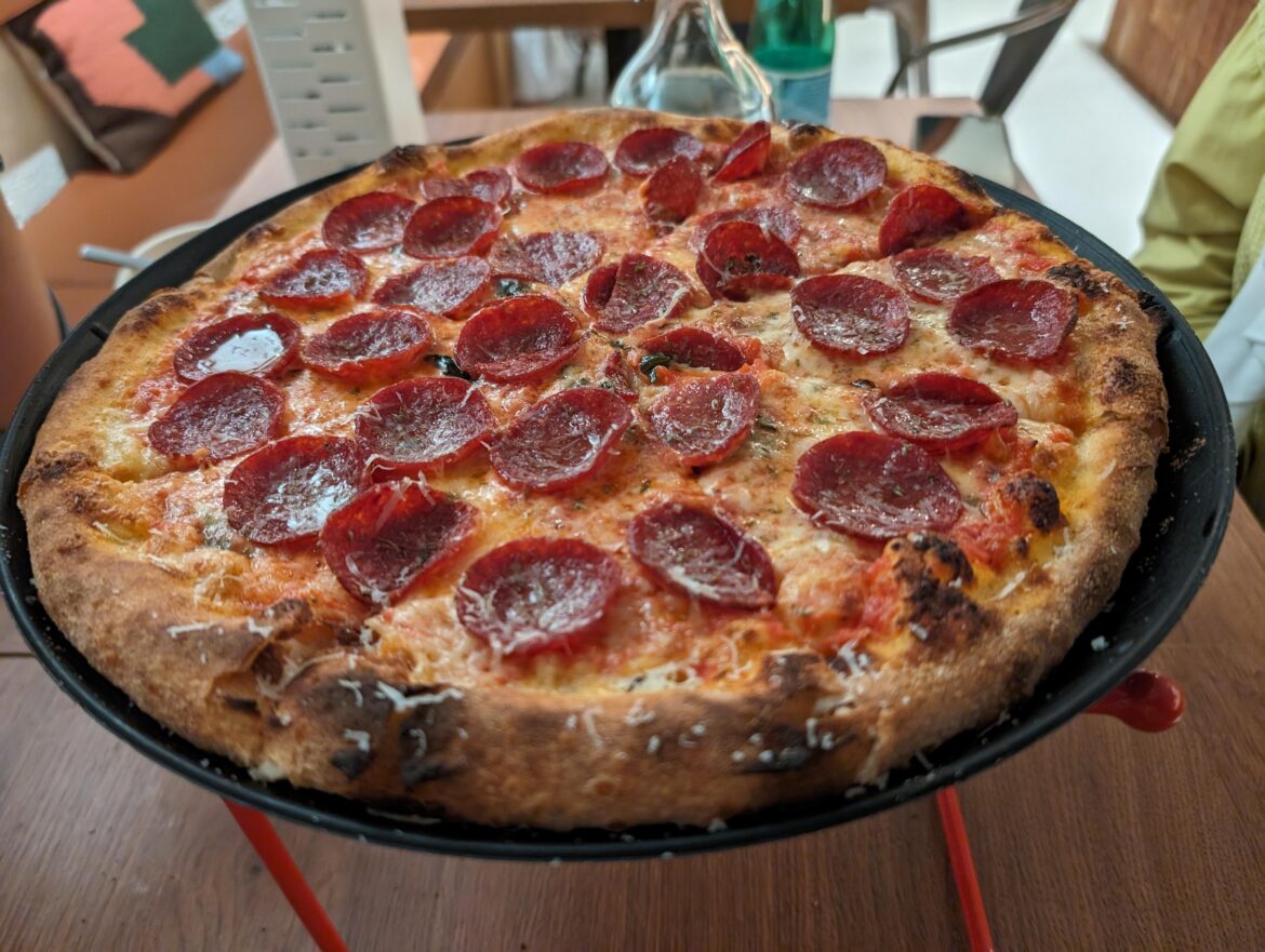 The dough was perfect. Any suggestions for richer uncooked tomato sauce ?