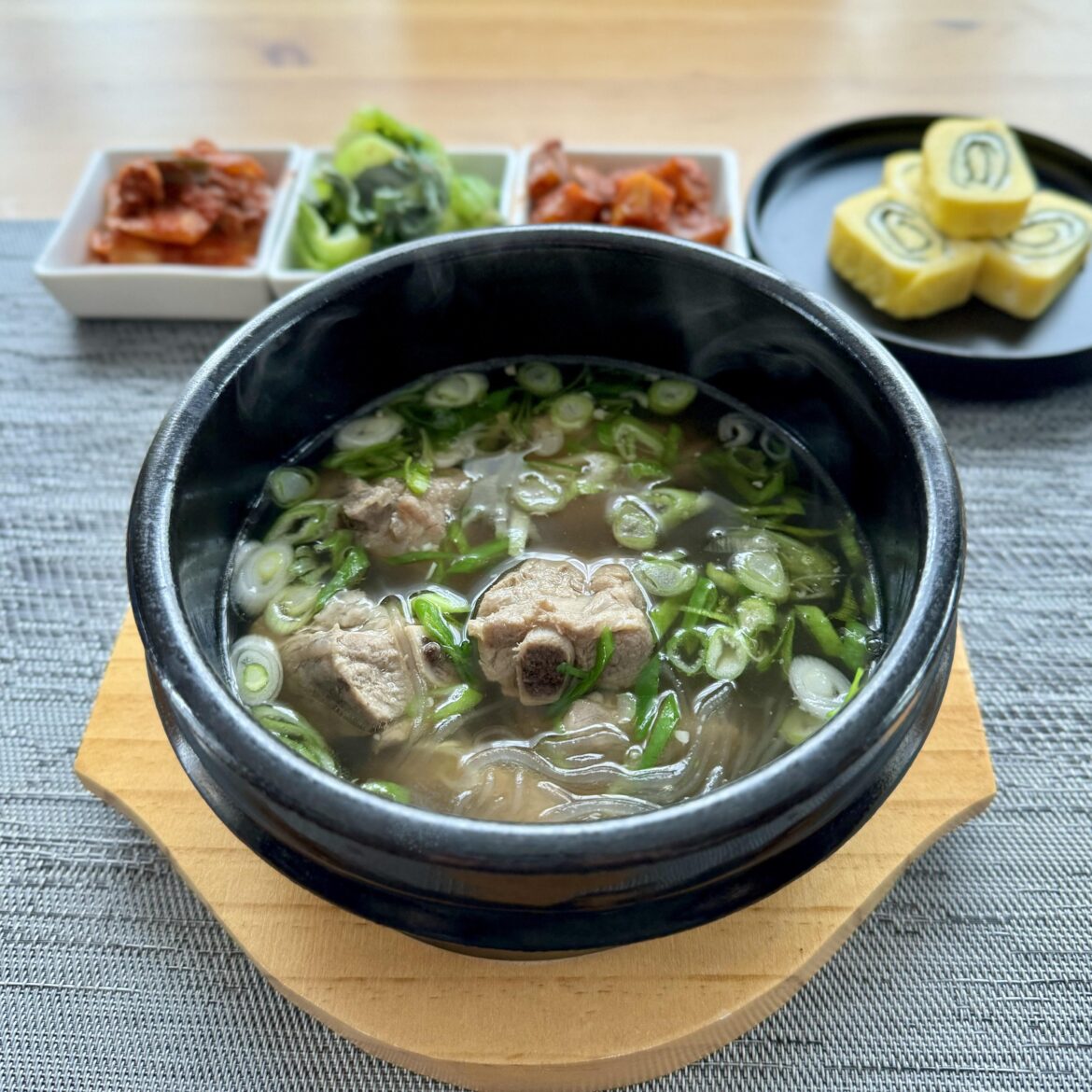 Dwaeji galbi tang